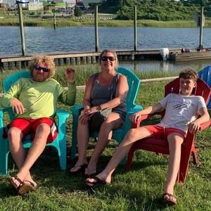 Meet your Posher, Crystal